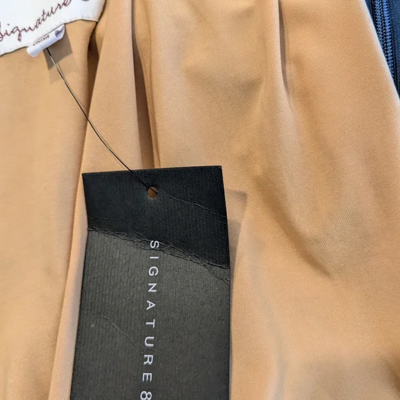 Signature 8 Mini dress size Medium - Picture 13 of 16